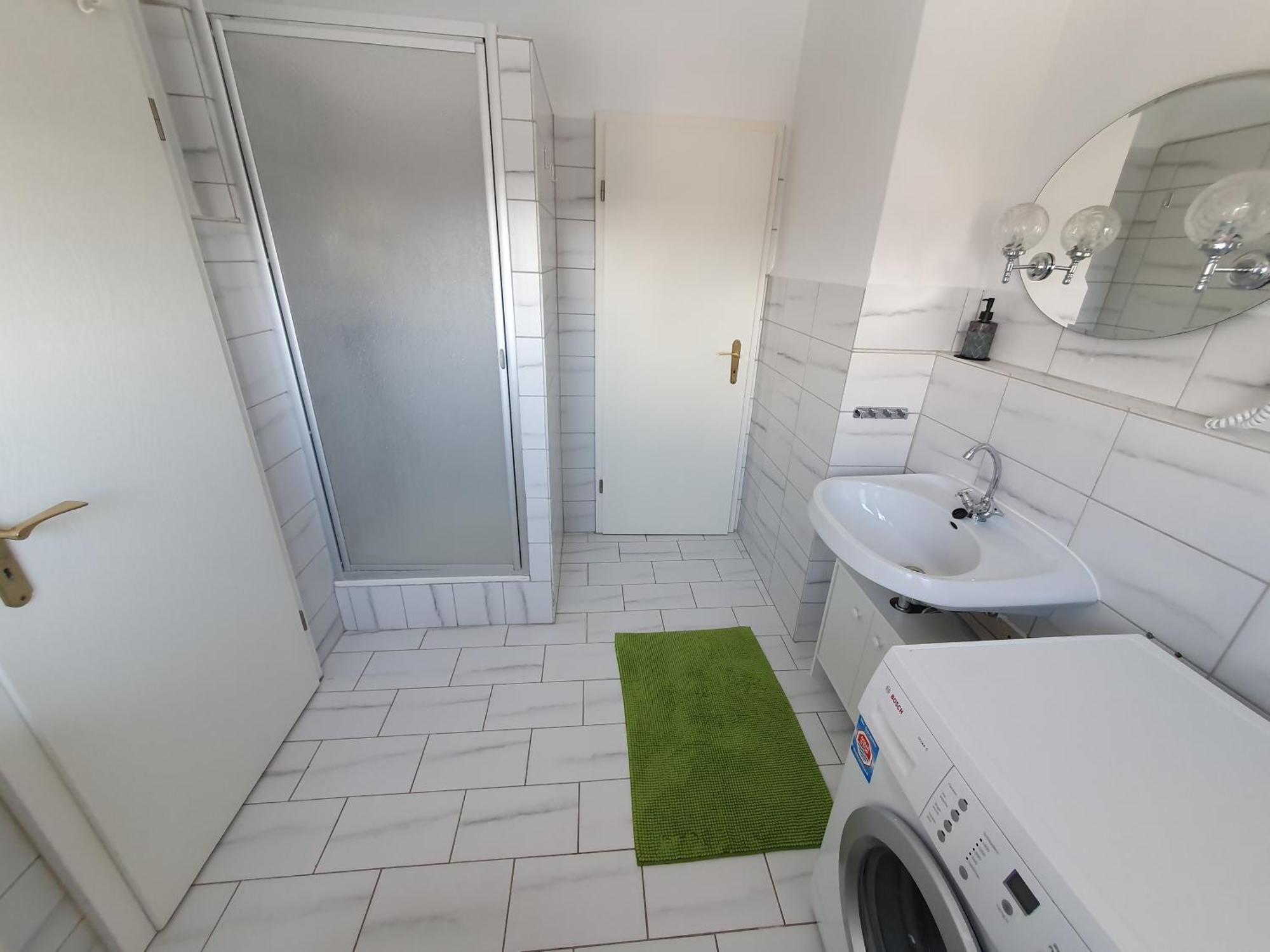 Neumuehler Hof- Ferienwohnung "Thomas" 3 Zimmer,3 Baeder Mit Dusche, Kostenfreie Parkplaetze Vor Dem Haus Шверин Экстерьер фото
