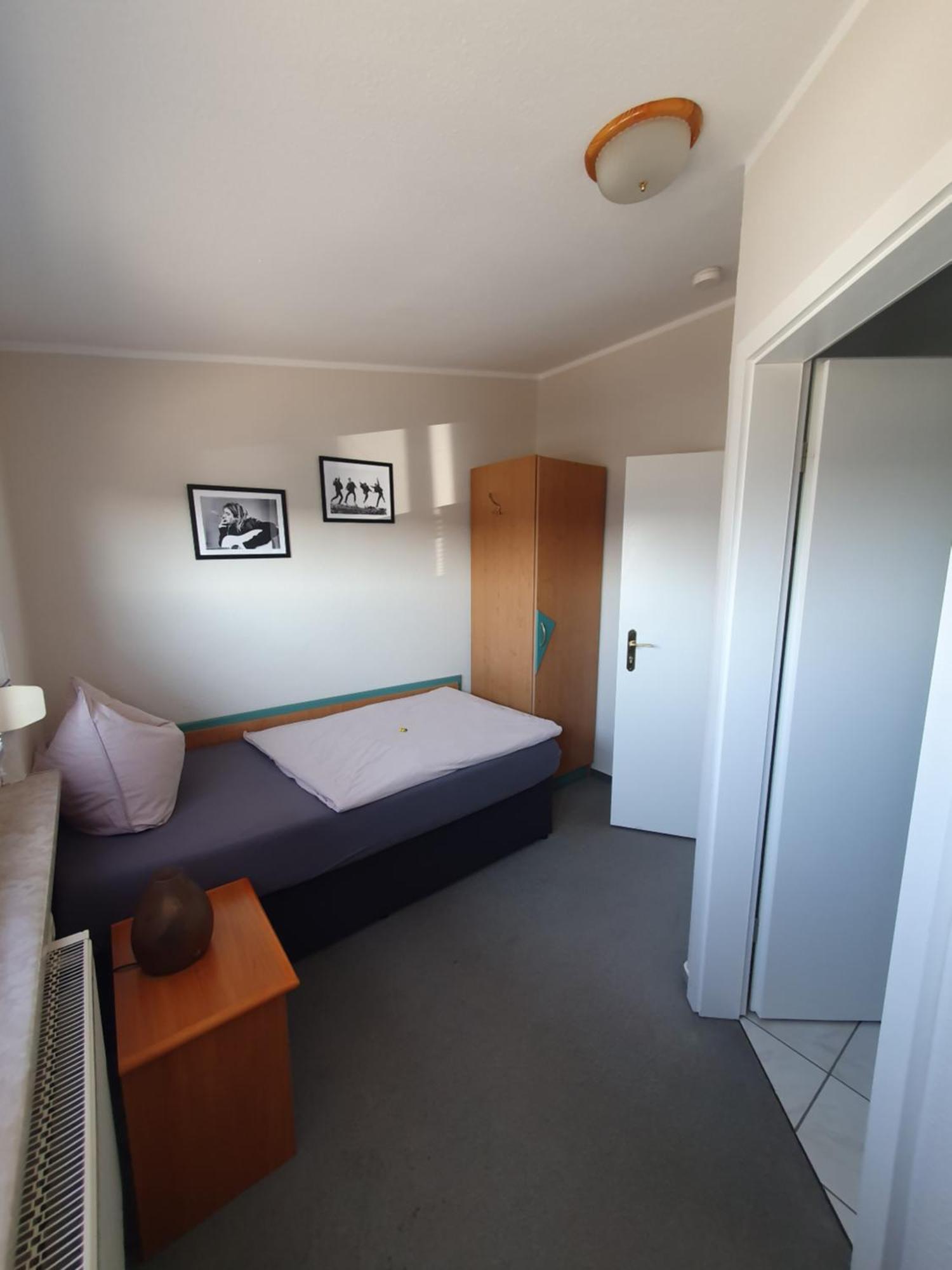 Neumuehler Hof- Ferienwohnung "Thomas" 3 Zimmer,3 Baeder Mit Dusche, Kostenfreie Parkplaetze Vor Dem Haus Шверин Экстерьер фото