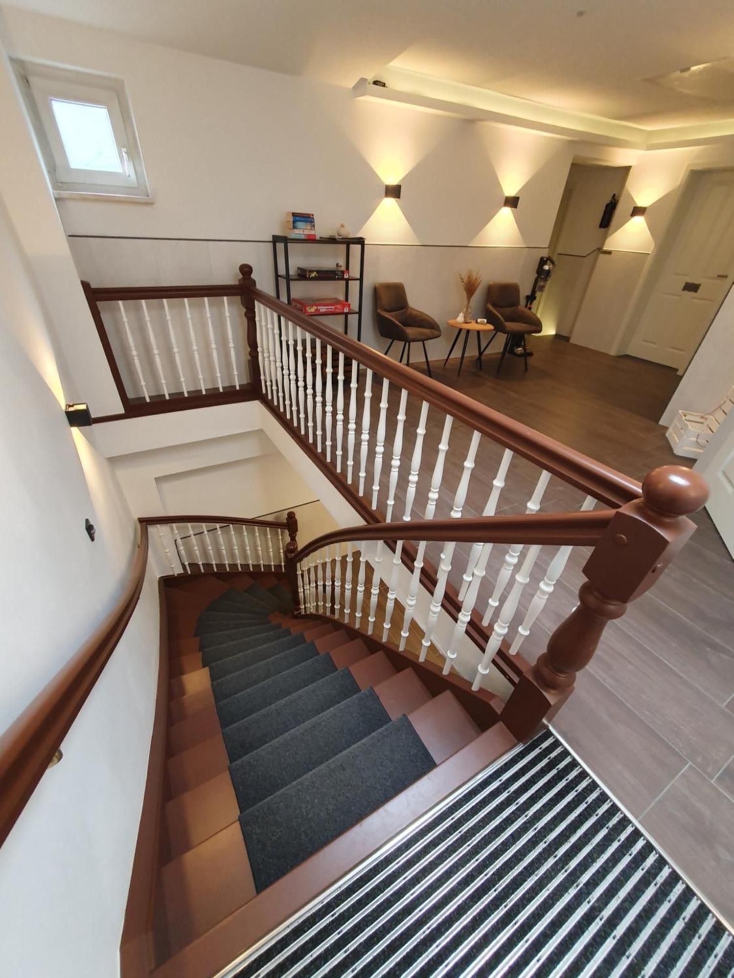 Neumuehler Hof- Ferienwohnung "Thomas" 3 Zimmer,3 Baeder Mit Dusche, Kostenfreie Parkplaetze Vor Dem Haus Шверин Экстерьер фото