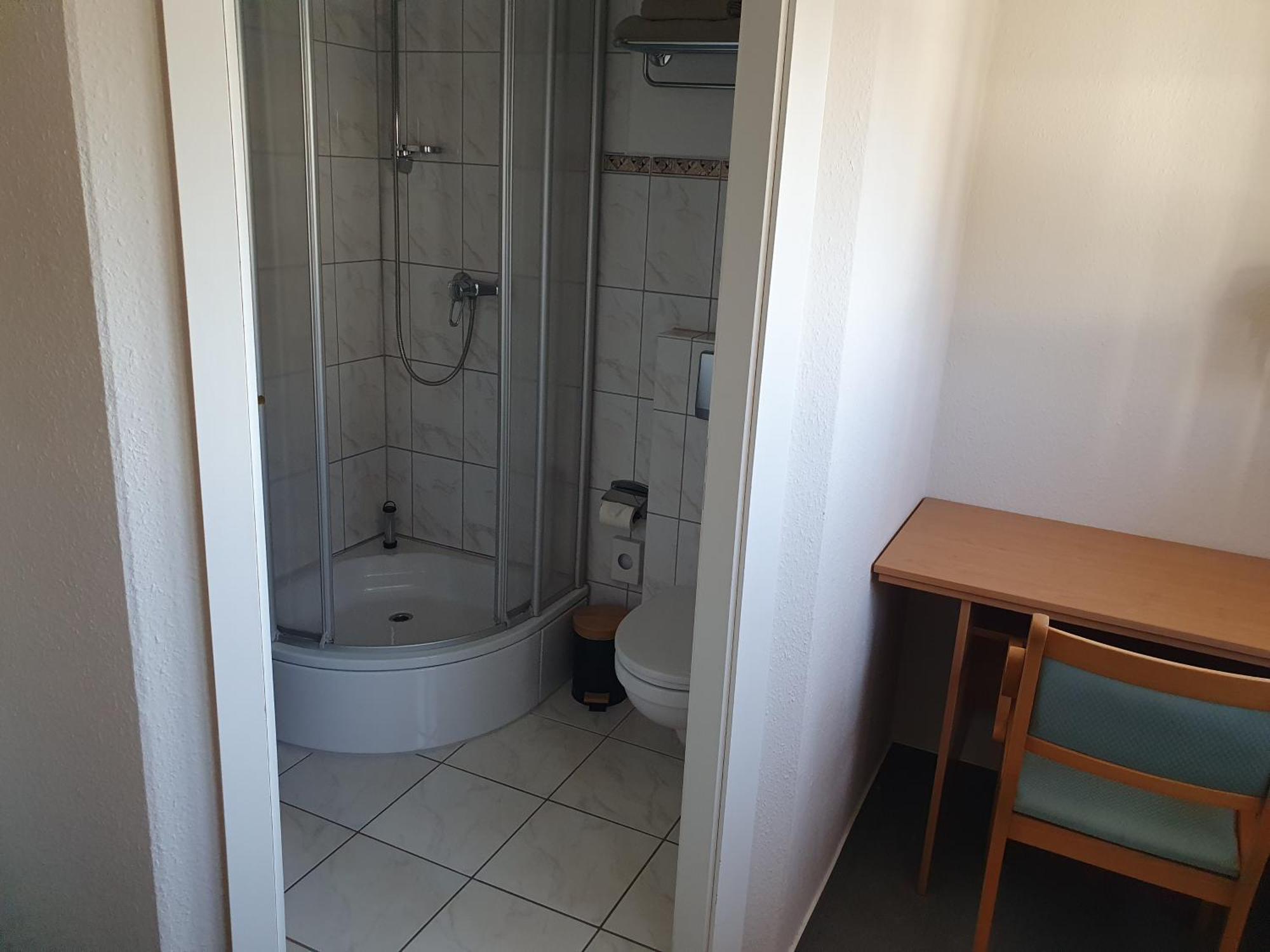Neumuehler Hof- Ferienwohnung "Thomas" 3 Zimmer,3 Baeder Mit Dusche, Kostenfreie Parkplaetze Vor Dem Haus Шверин Экстерьер фото