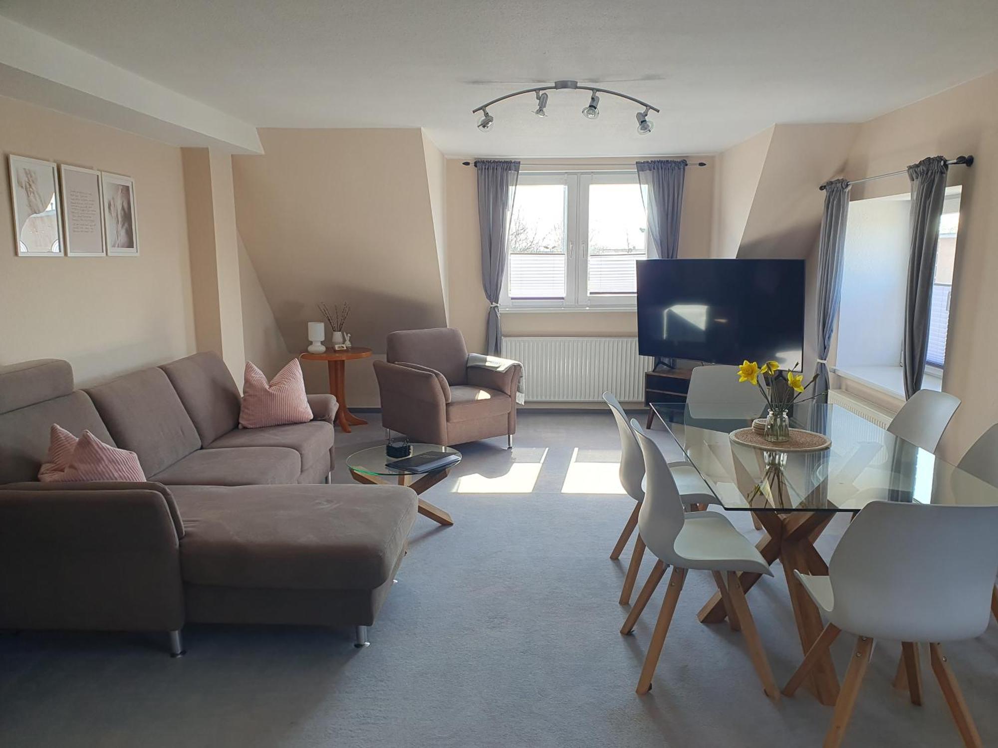 Neumuehler Hof- Ferienwohnung "Thomas" 3 Zimmer,3 Baeder Mit Dusche, Kostenfreie Parkplaetze Vor Dem Haus Шверин Экстерьер фото